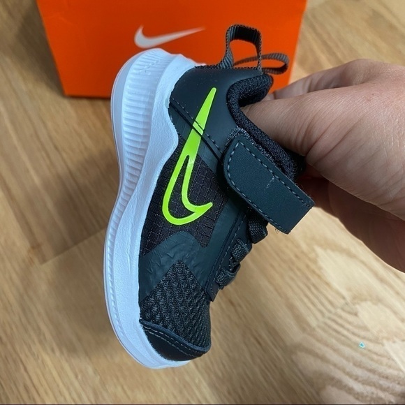 Nike Downshifter 11 Sneakers NEW Gray Green Baby Sz 2 Lace and Strap - Picture 8 of 8